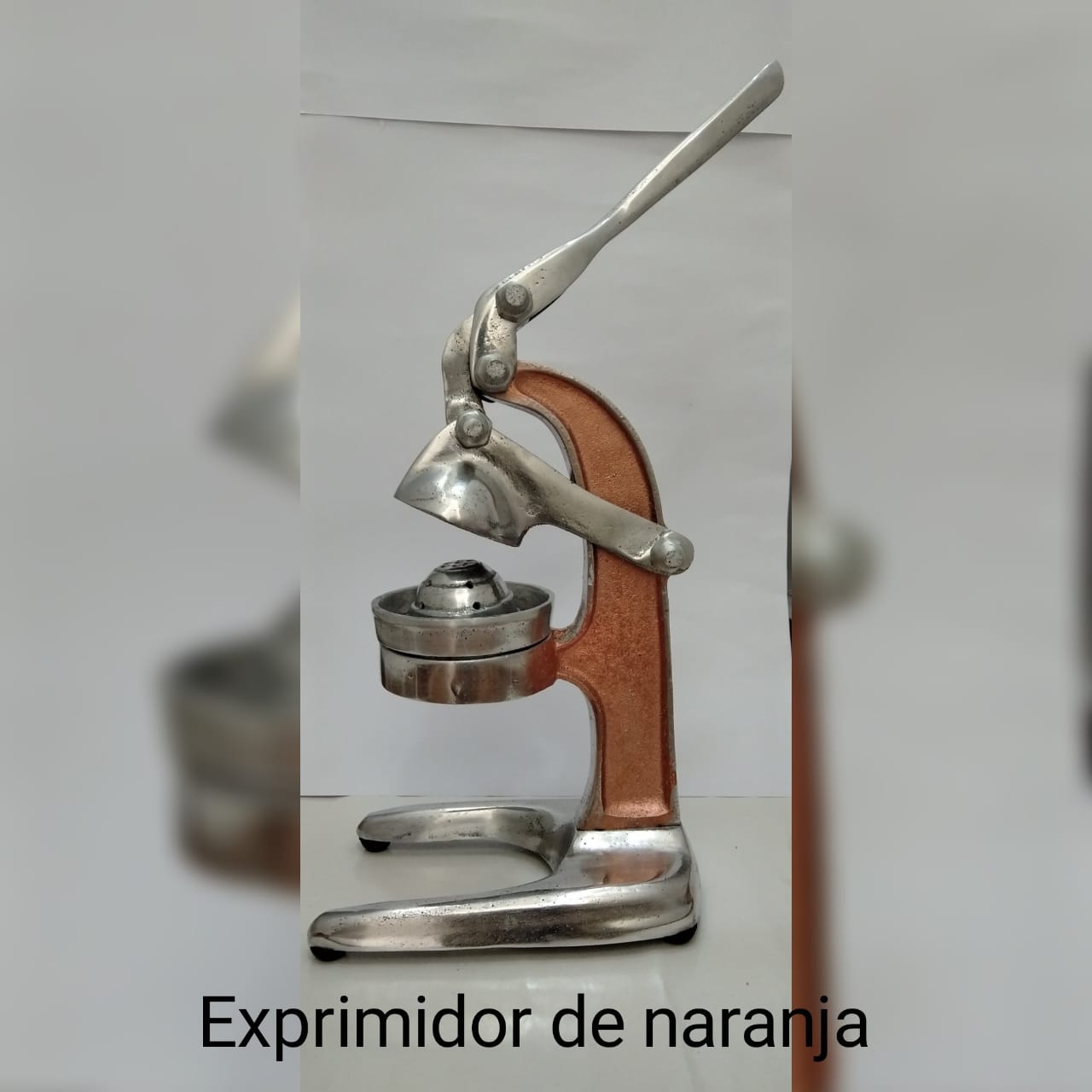Exprimidor Naranja No. 4 Mediano